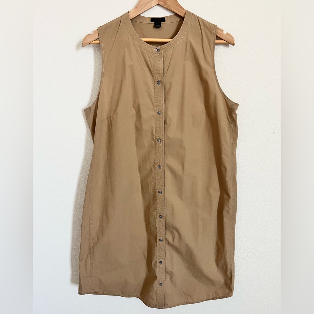 Sleeveless shirt dress
